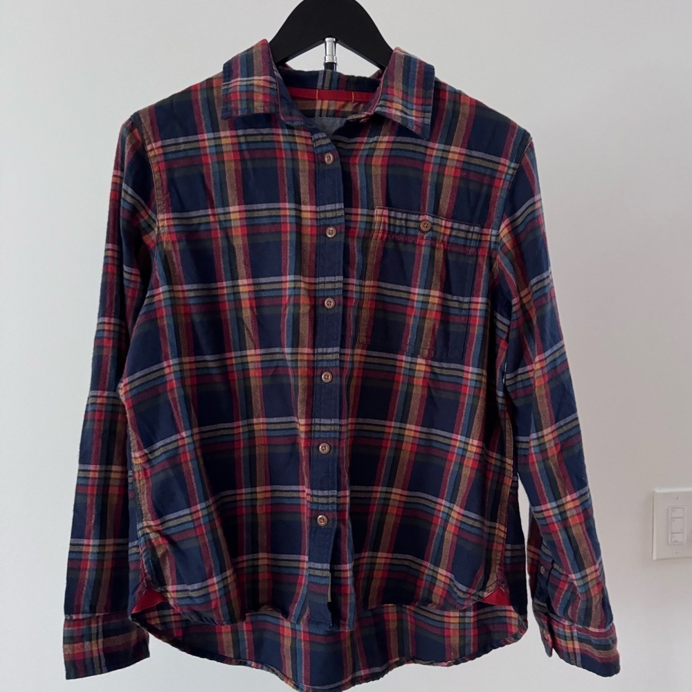 L.L. Bean Blue and Red Plaid Casual Button up Shirt Medium